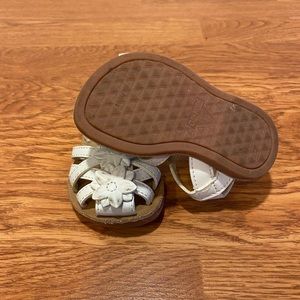 Toms Shoes - Girls toddler shoes size 4 lot Toms Shoes - Girls toddler shoes size 4 lot
